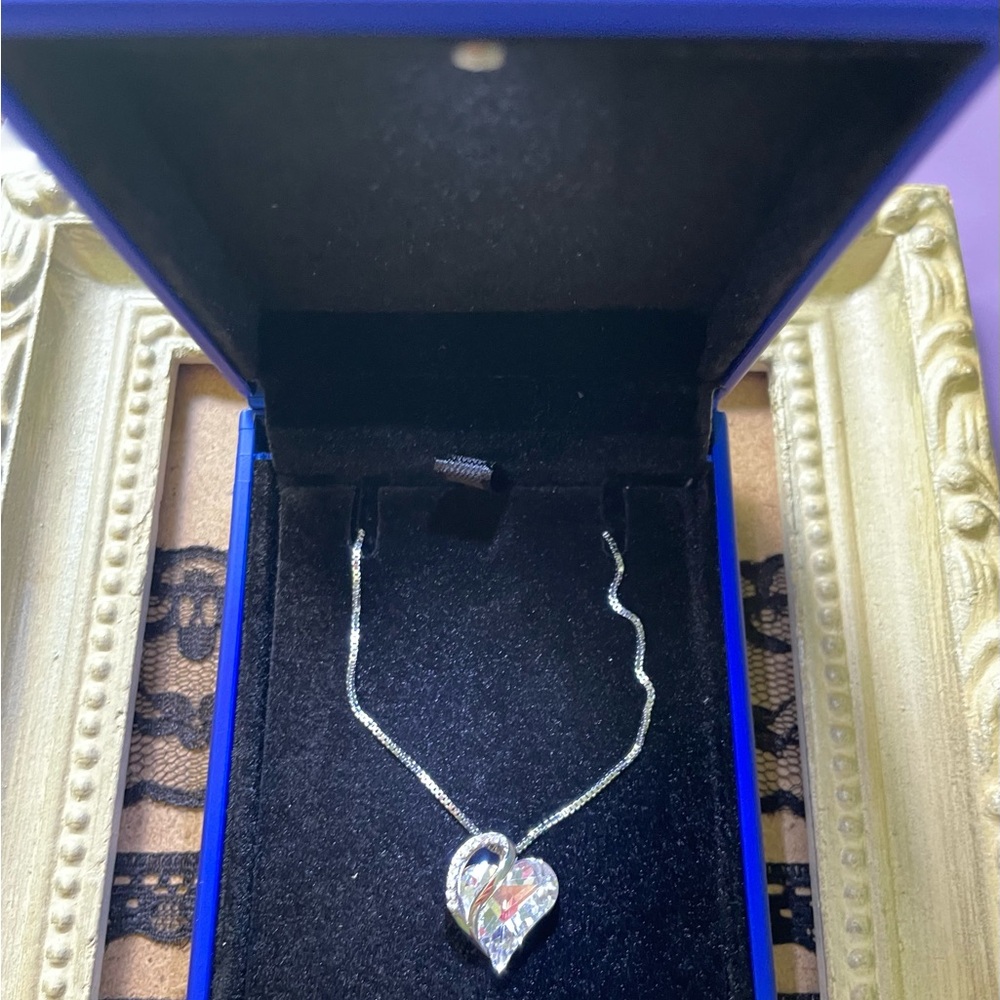 Elegant Silver Heart Pendant Necklace